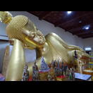 Ein liegender Buddha in einer der Kapellen